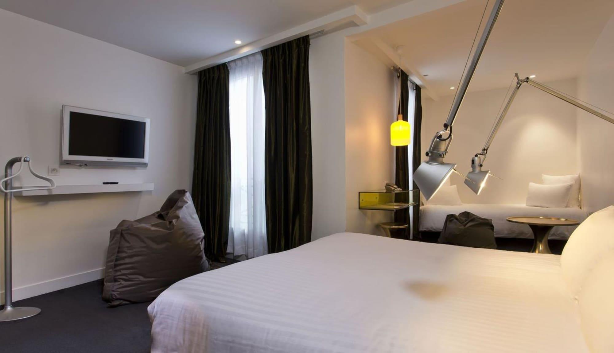 Color Design Hotel Париж Екстер'єр фото